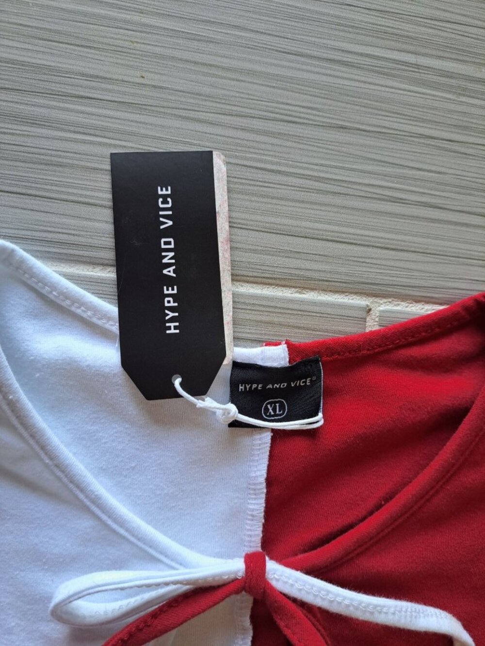 NEW IU Half-Red Half-White Crop Top XL Hype And Vice Front Tie Hoosiers College - Picture 2 of 8